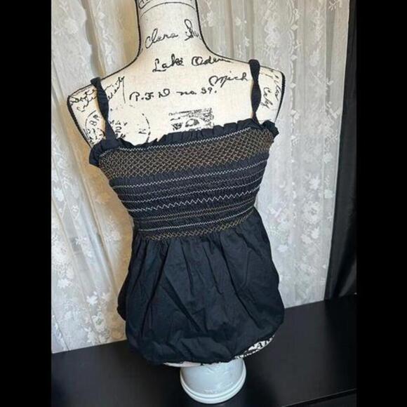 Old Navy Black Smocked Tank Top - Size Small - Picture 1 of 2